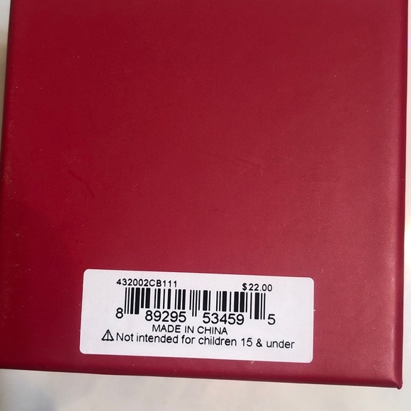 Betsey Johnson Gold Tone Snowflake Stud Earrings Crystal Accents NIB - Picture 10 of 11